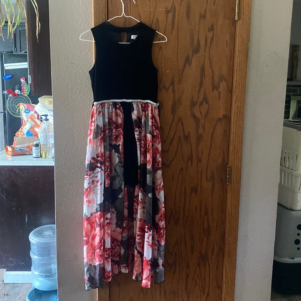 Velvet dress with flower over skirt